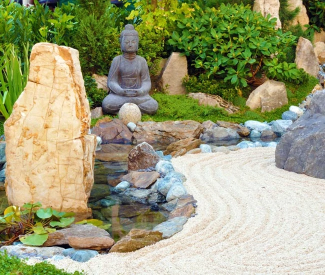 Zen-Style-Landscape